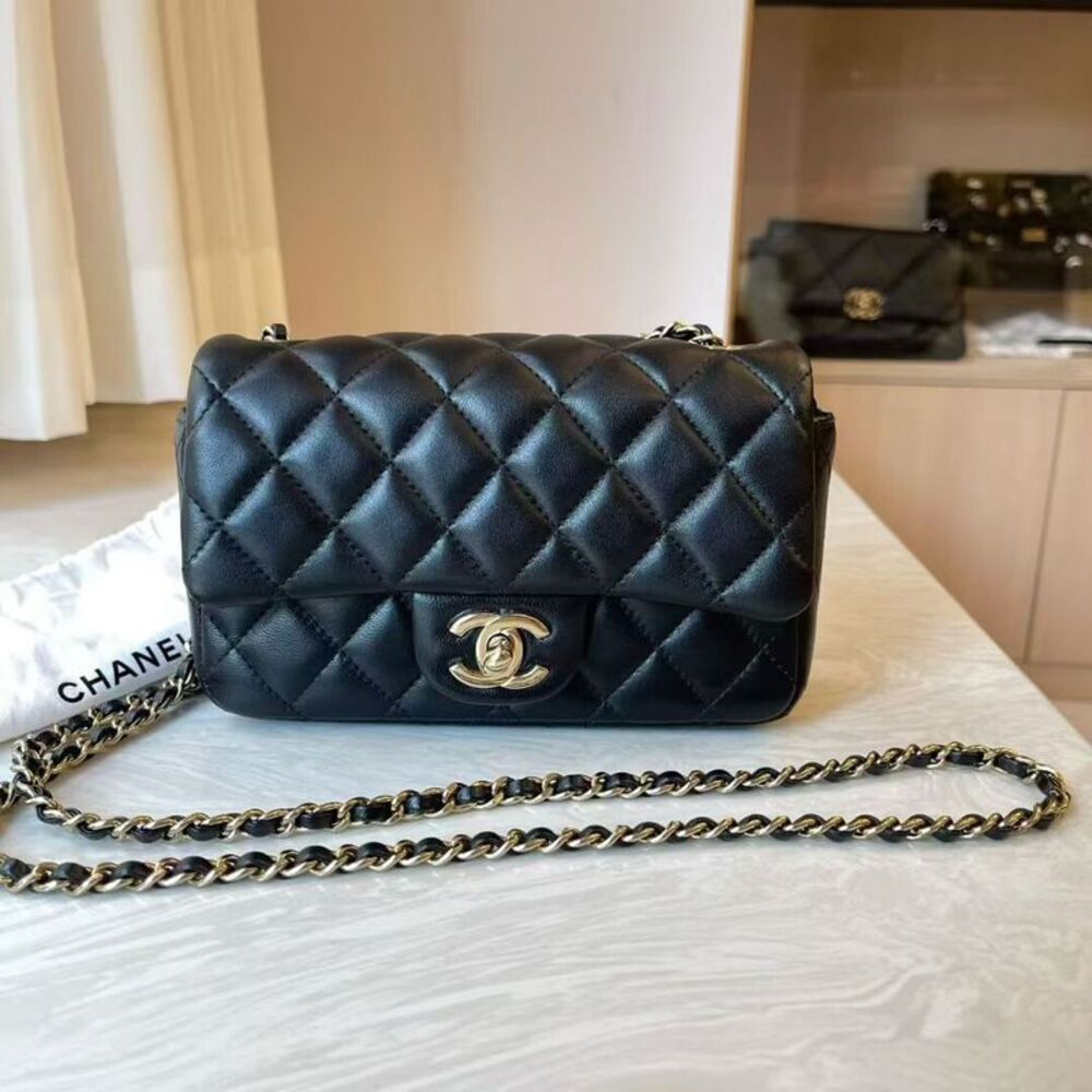 Chanel Women Pre-Loved Bag Very Good Condition